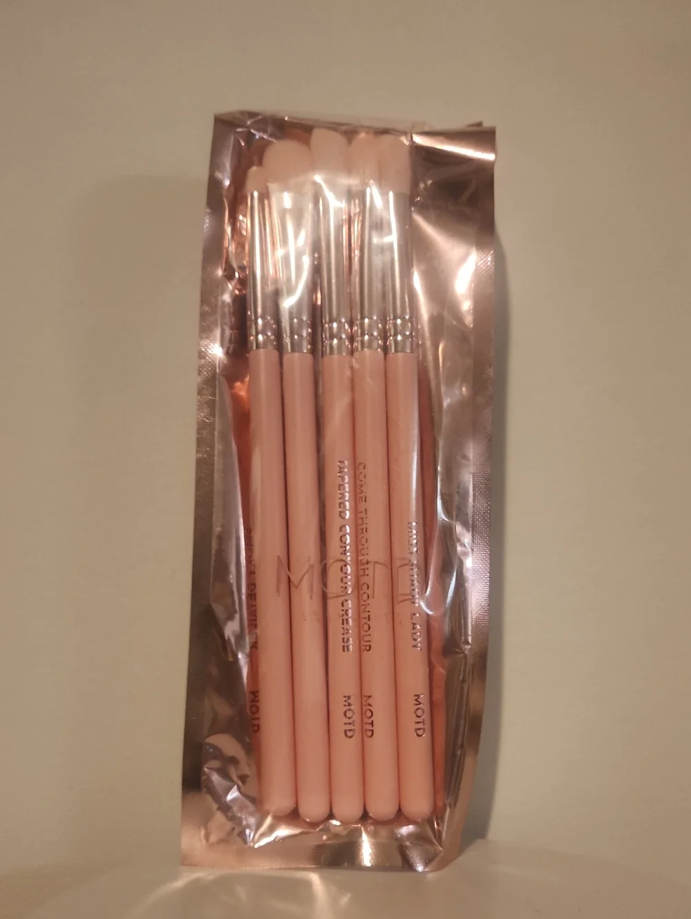 Blush Pink Eye Brush Set for Precision Makeup